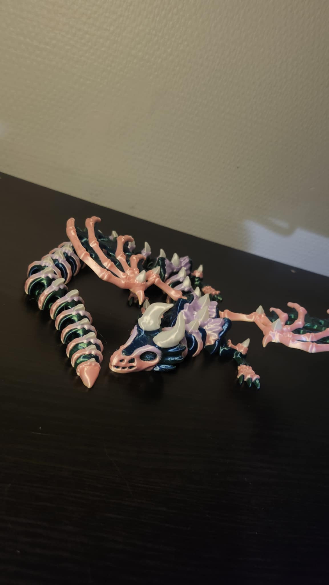 skellet drage selv lysende limit edition