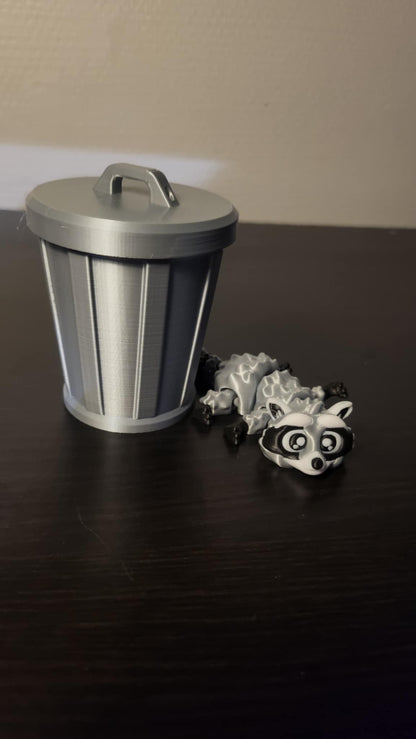 Vaskebjørn med skraldespand